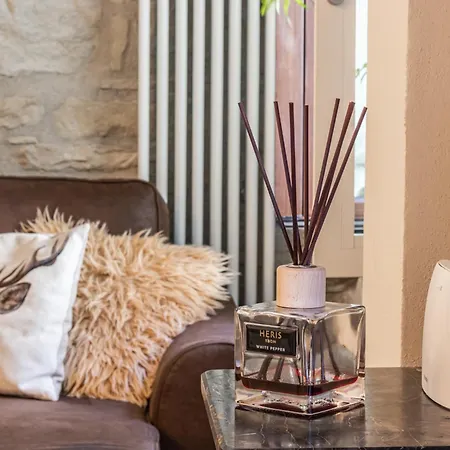 펜션 Centro Storico Wifi E Netflix 세스톨로