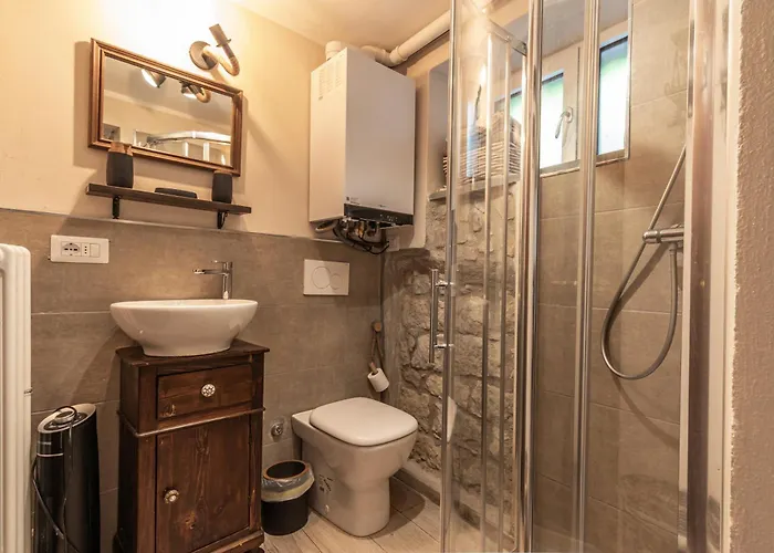 Centro Storico Wifi E Netflix Casa vacanze Sestola